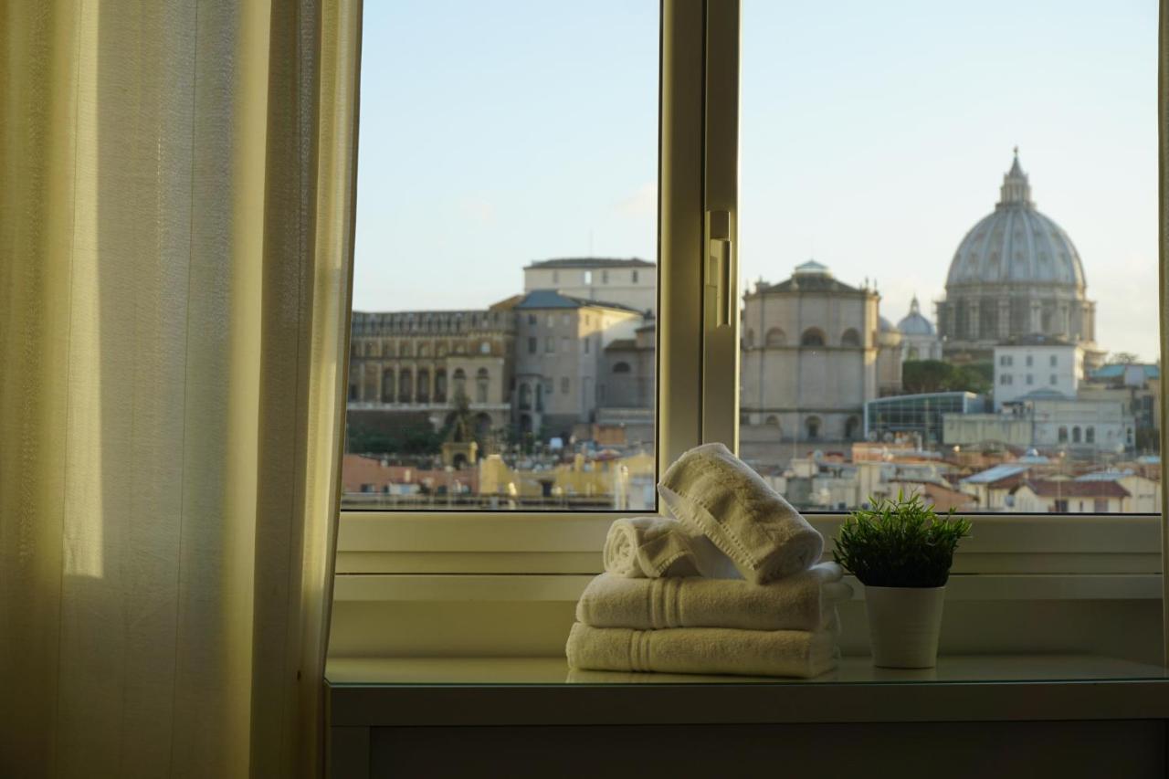 Panoramic View Of St. Peter Apartment Rome Exterior photo